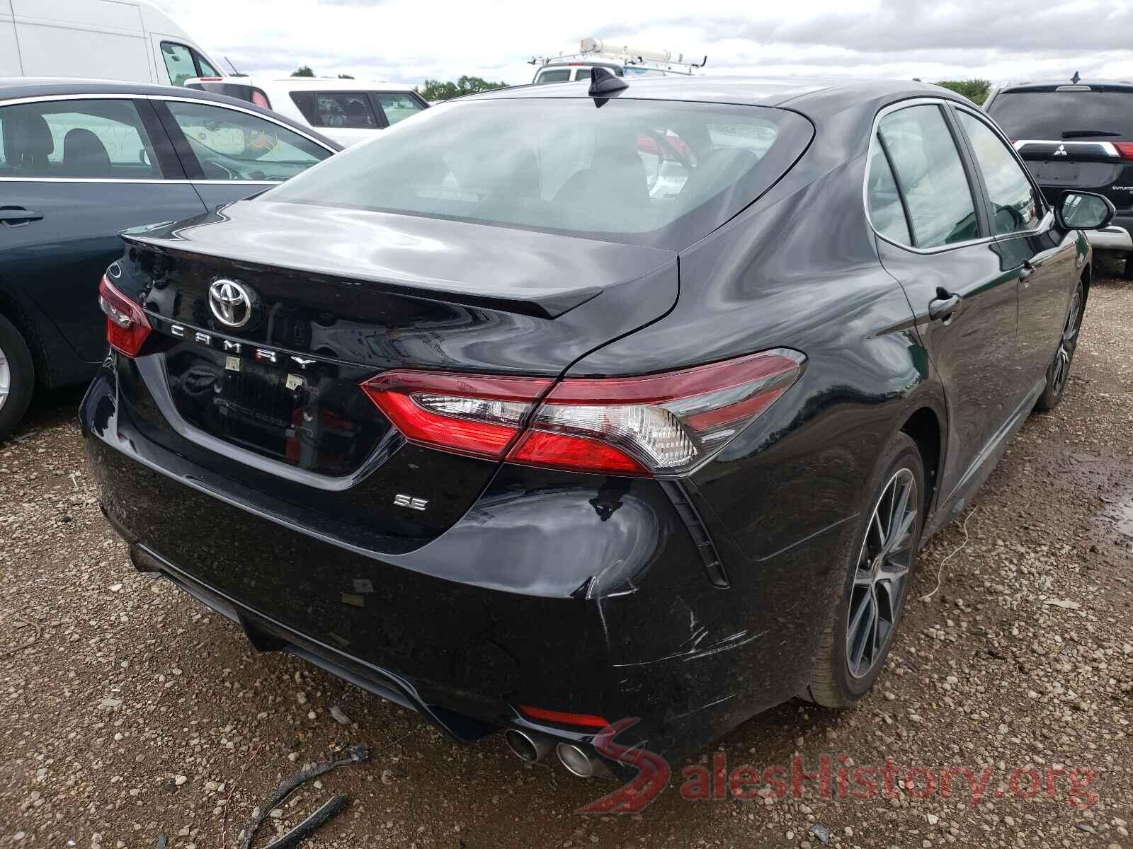 4T1G11AK3MU560154 2021 TOYOTA CAMRY