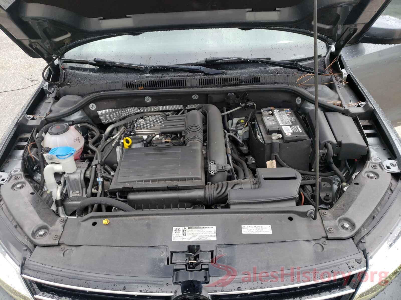 3VW2B7AJ0JM228062 2018 VOLKSWAGEN JETTA