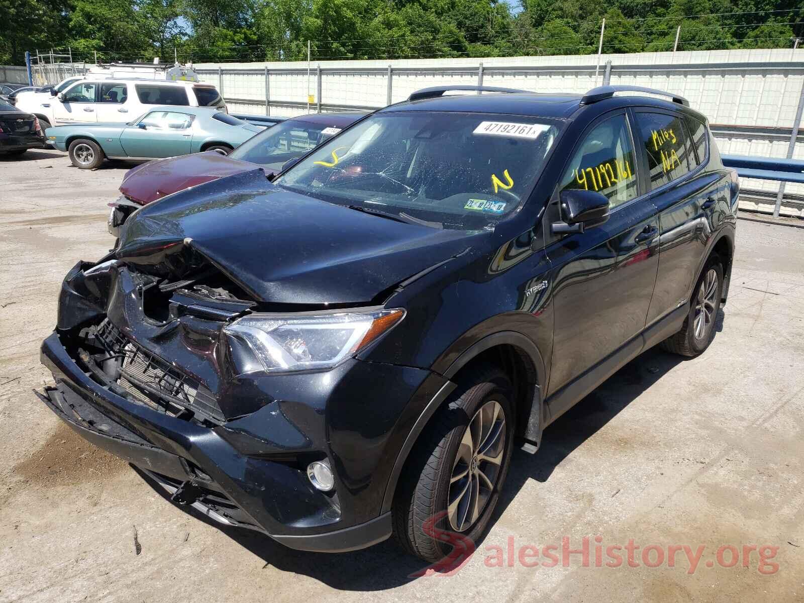 JTMRJREV5HD108888 2017 TOYOTA RAV4