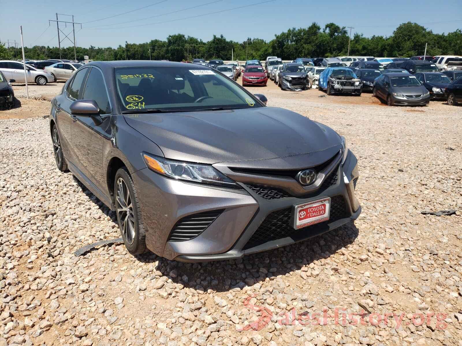 4T1B11HK8KU851732 2019 TOYOTA CAMRY