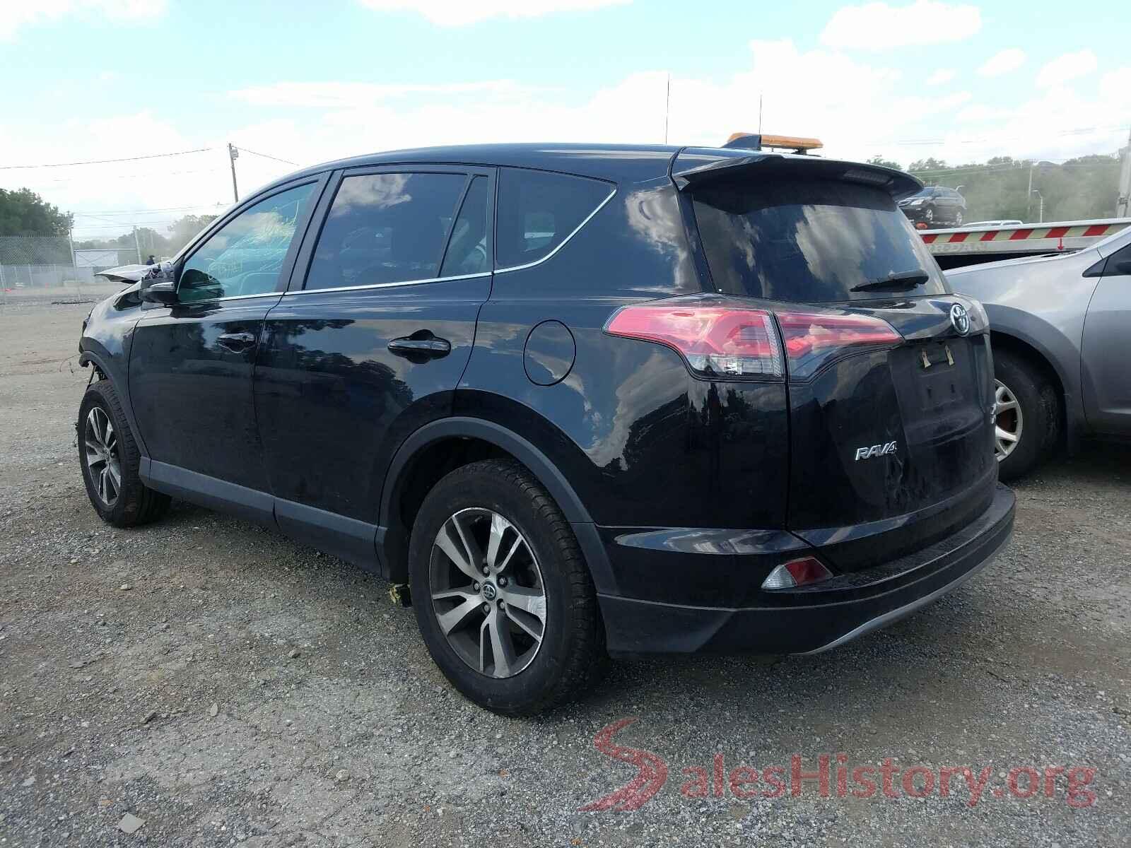 2T3RFREV3JW789658 2018 TOYOTA RAV4