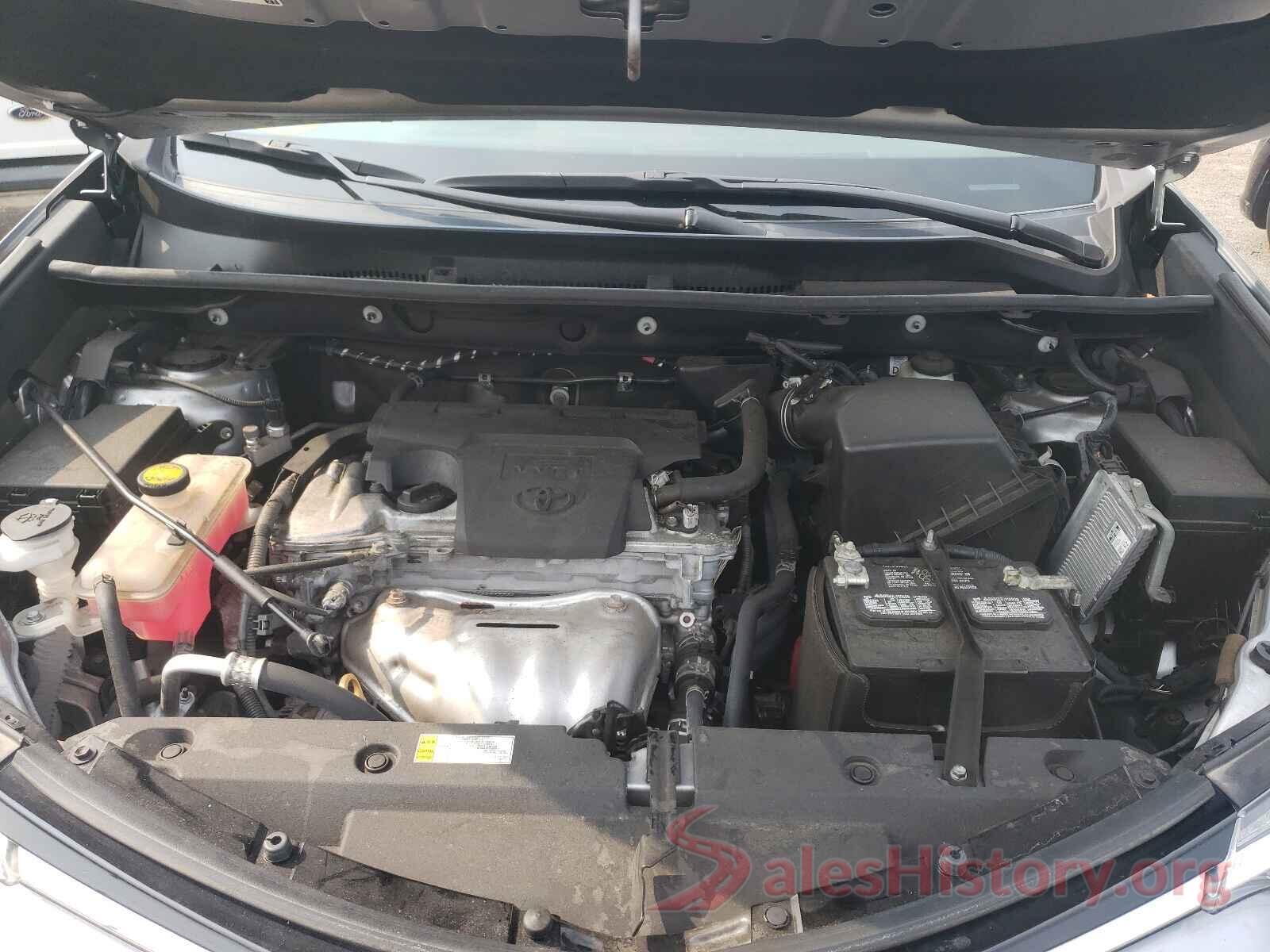 2T3RFREV0JW708132 2018 TOYOTA RAV4