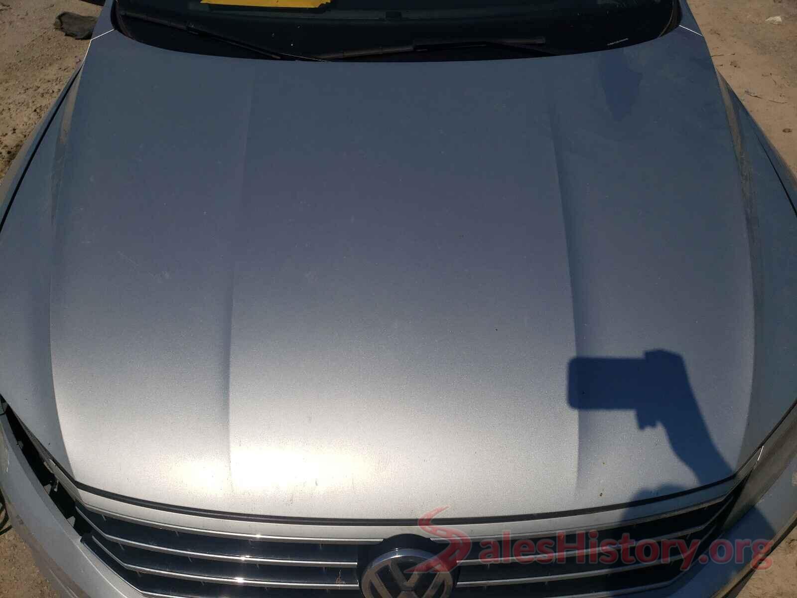 1VWBA7A32JC040469 2018 VOLKSWAGEN PASSAT