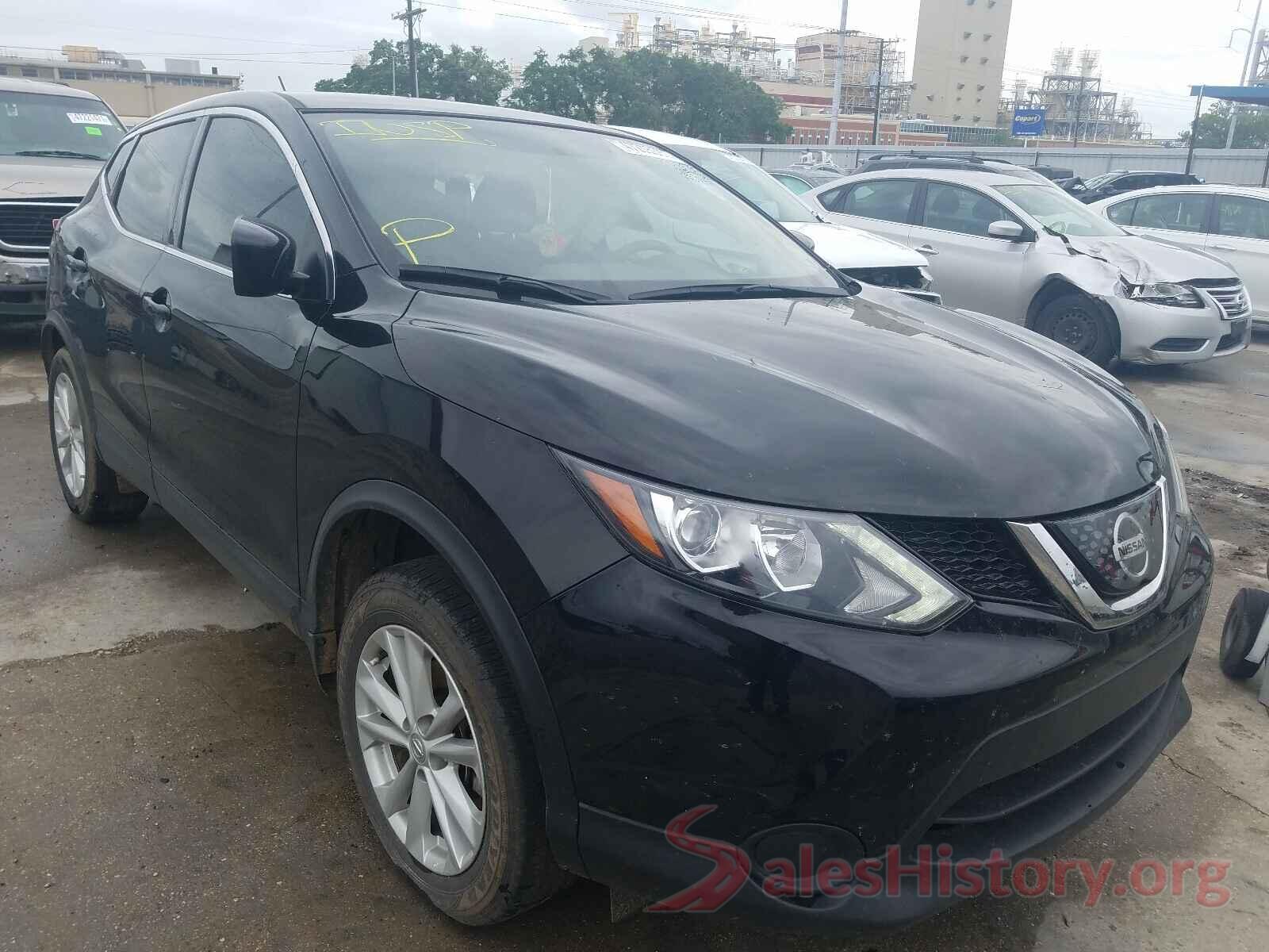 JN1BJ1CP3JW183108 2018 NISSAN ROGUE