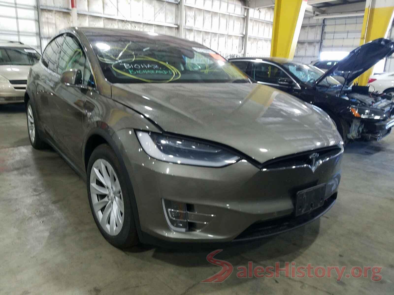 5YJXCDE25GF025964 2016 TESLA MODEL X