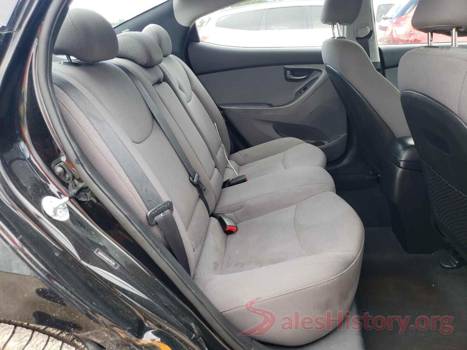 5NPDH4AE8GH781391 2016 HYUNDAI ELANTRA