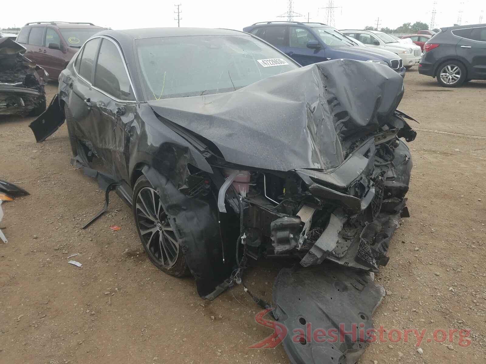 4T1B11HK9JU111279 2018 TOYOTA CAMRY