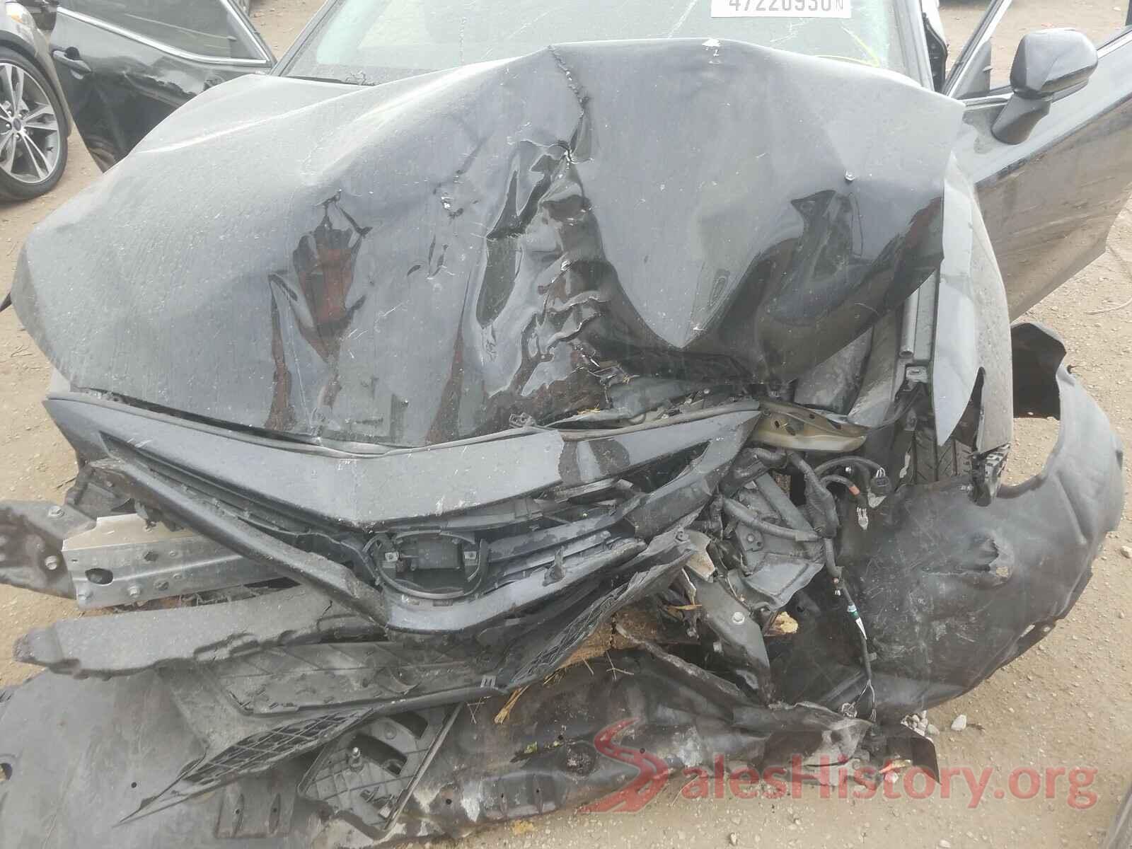 4T1B11HK9JU111279 2018 TOYOTA CAMRY