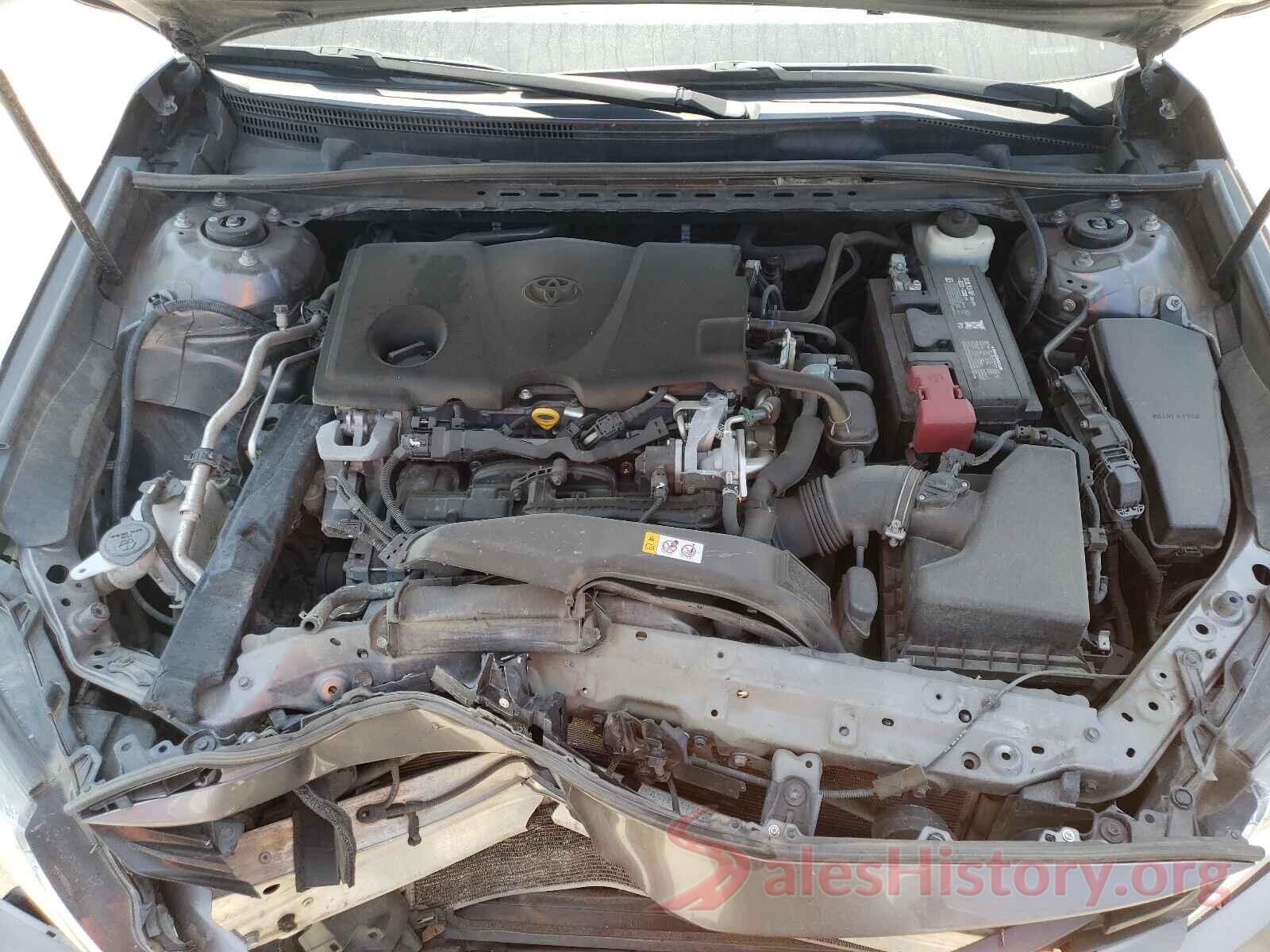 4T1B11HK6JU520999 2018 TOYOTA CAMRY