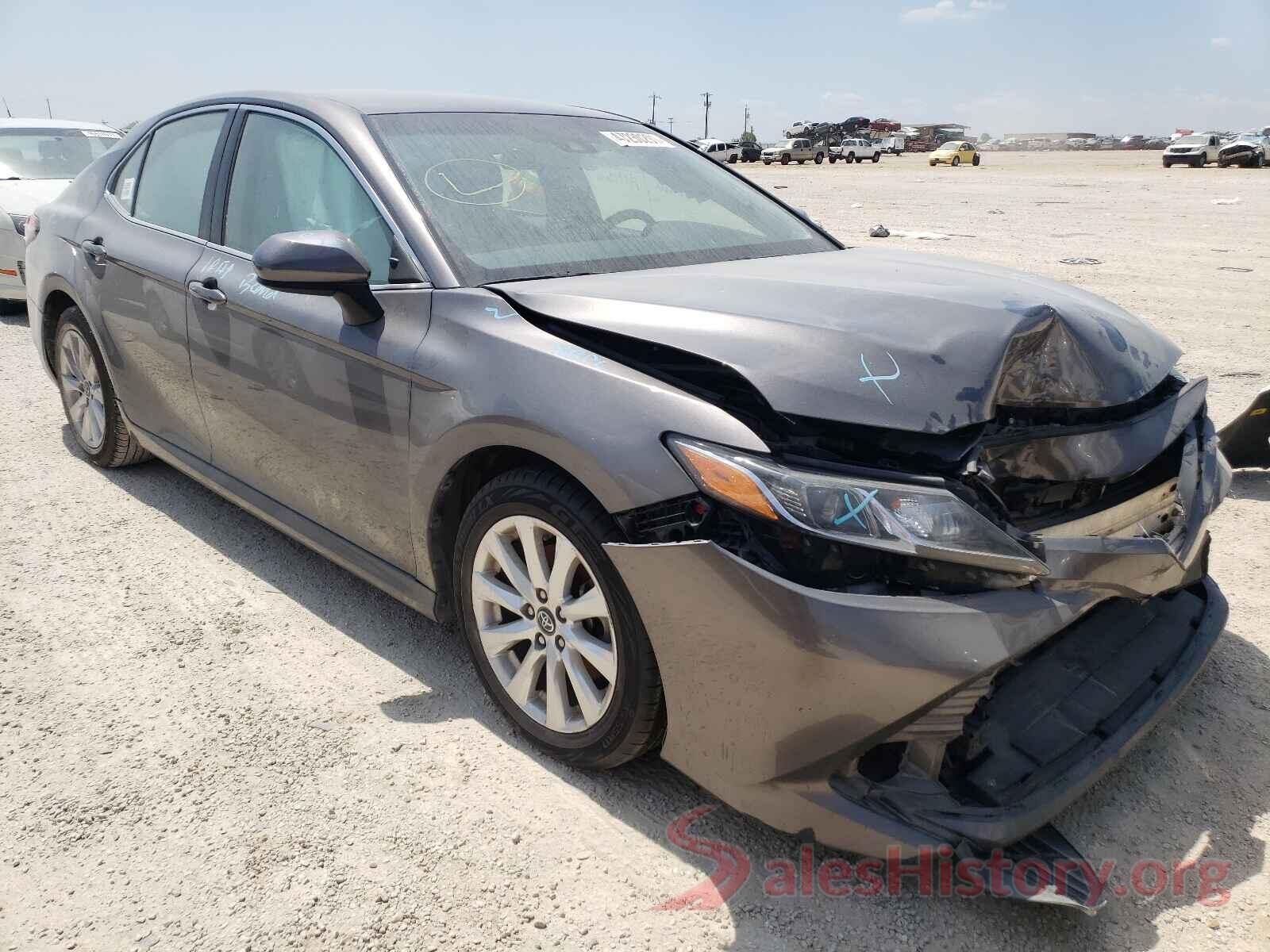 4T1B11HK6JU520999 2018 TOYOTA CAMRY