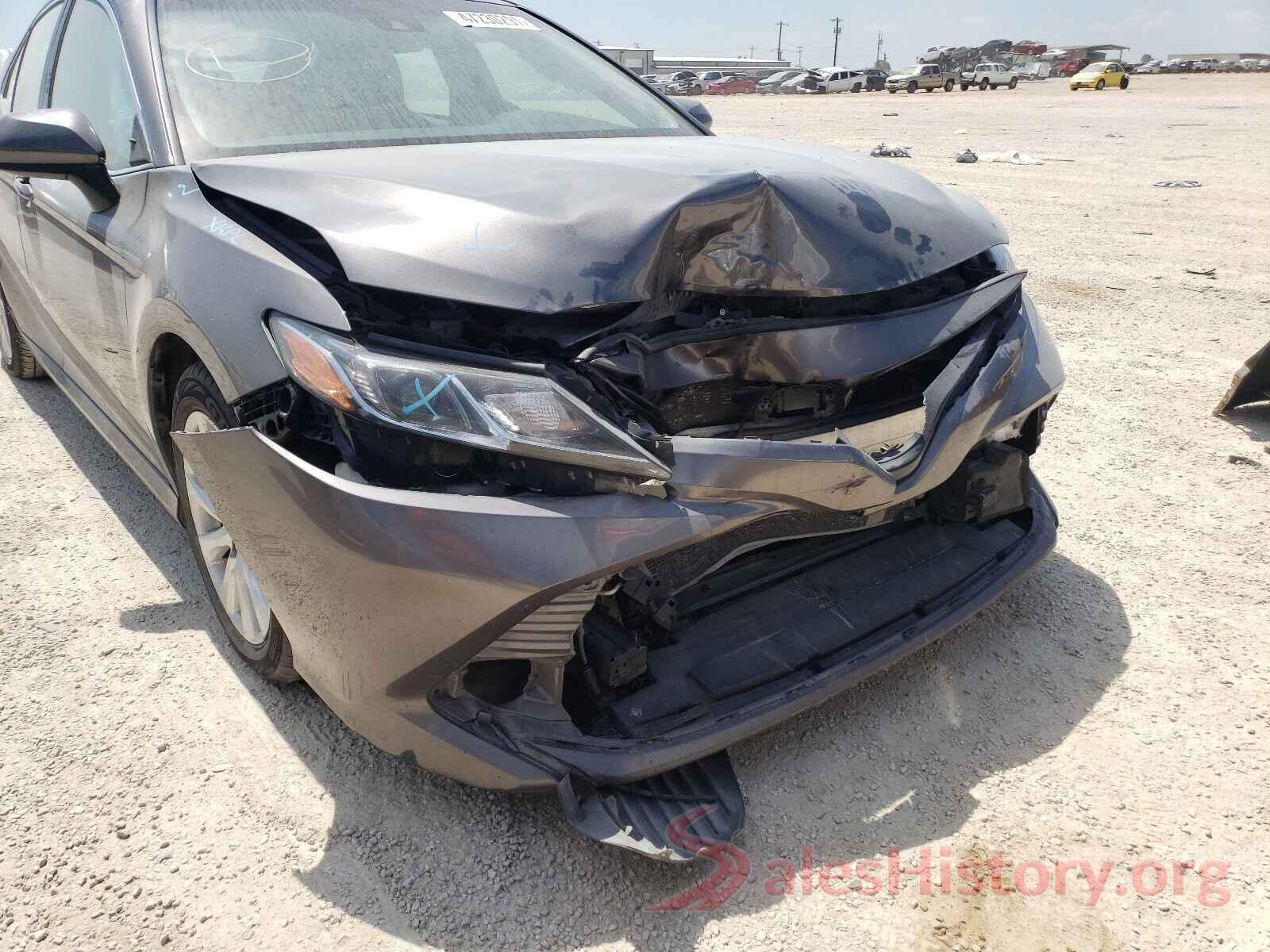 4T1B11HK6JU520999 2018 TOYOTA CAMRY