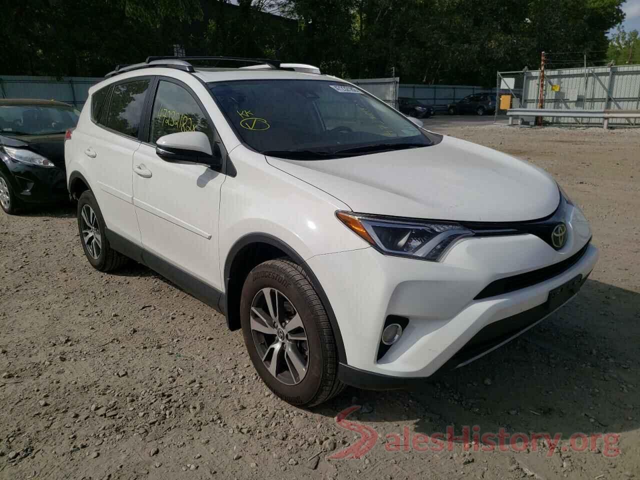 JTMWFREV4HJ721056 2017 TOYOTA RAV4