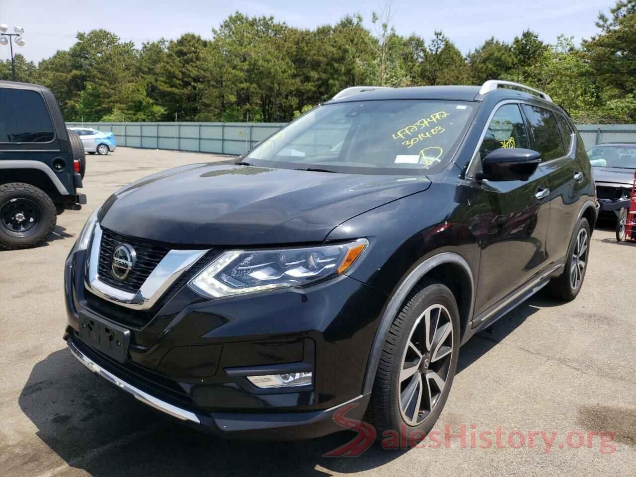 JN8AT2MV2JW301403 2018 NISSAN ROGUE