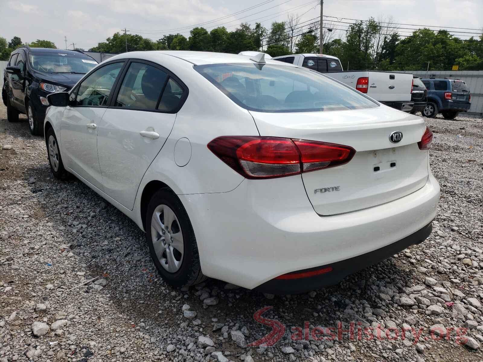 3KPFK4A75JE218953 2018 KIA FORTE