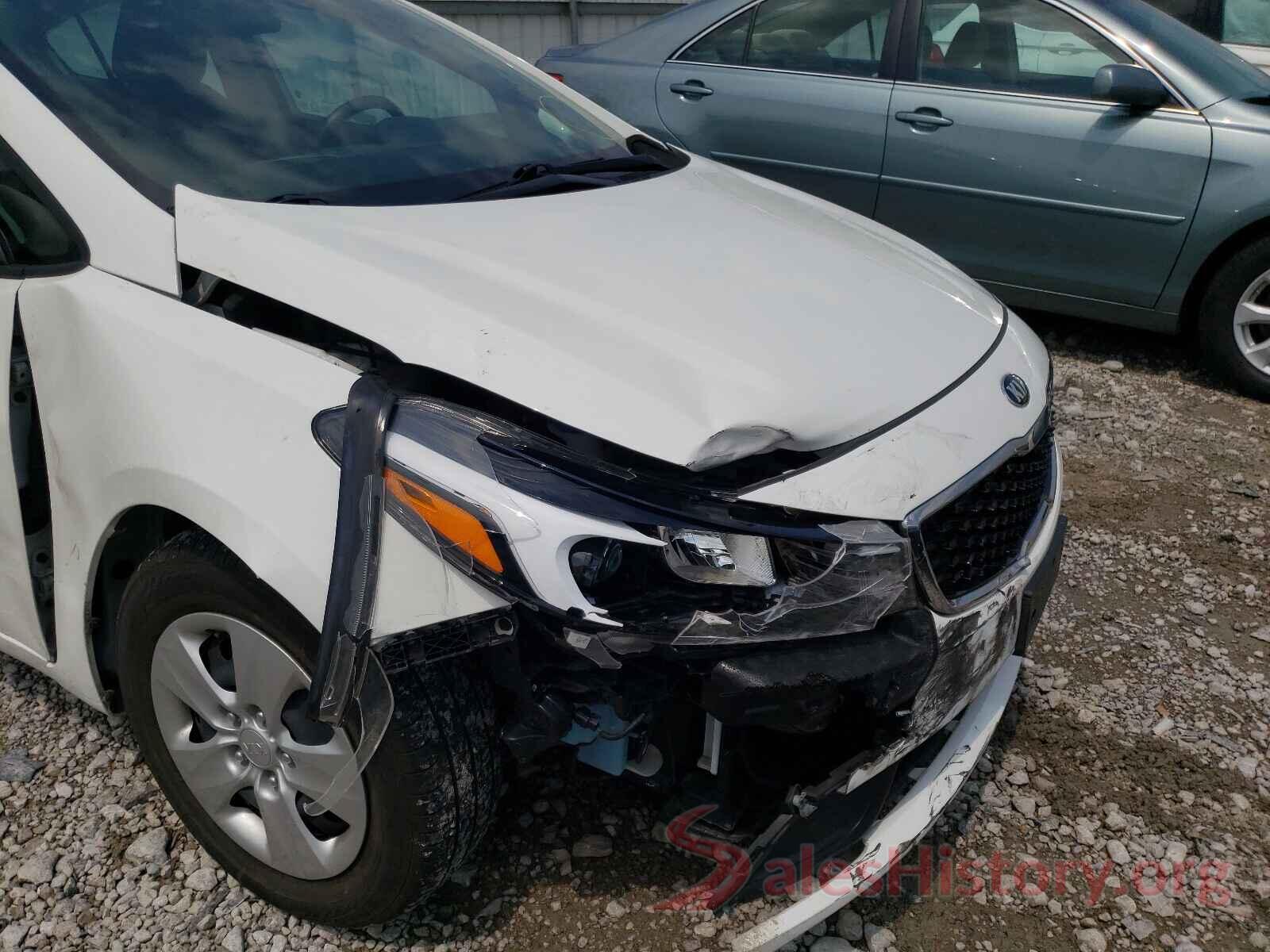 3KPFK4A75JE218953 2018 KIA FORTE