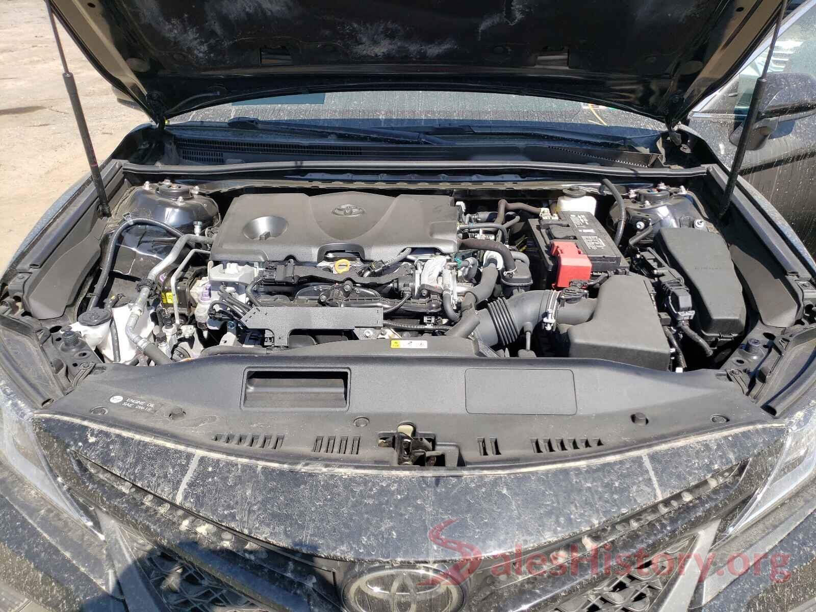 4T1B11HK4JU615240 2018 TOYOTA CAMRY