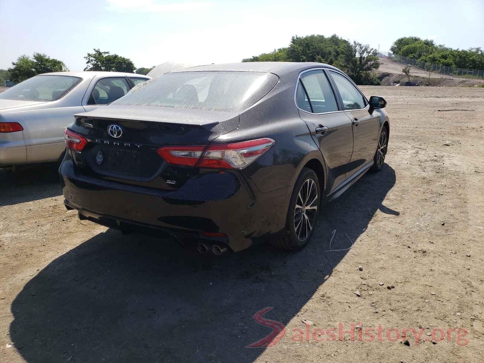 4T1B11HK4JU615240 2018 TOYOTA CAMRY