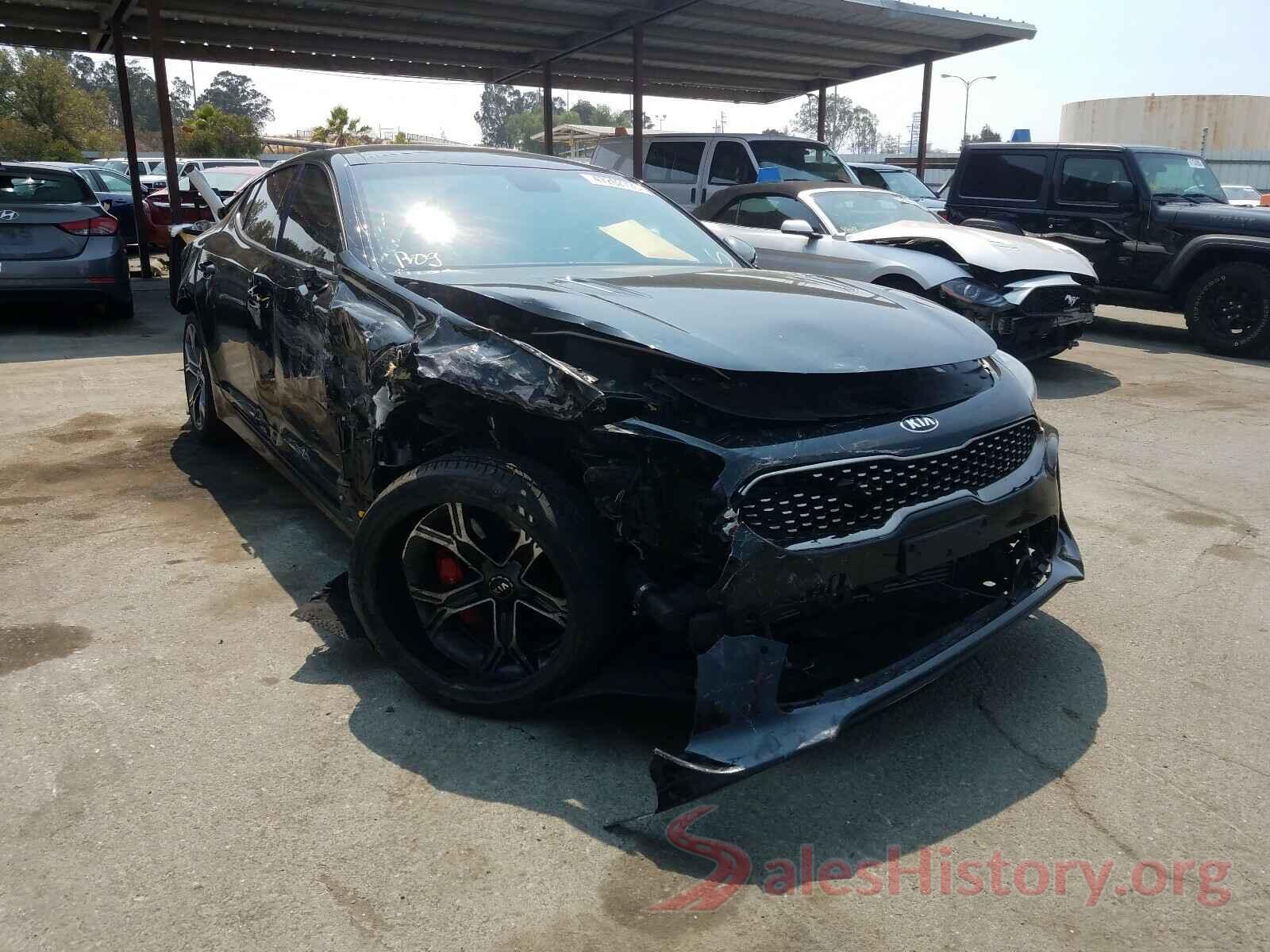 KNAE45LC8J6010302 2018 KIA STINGER