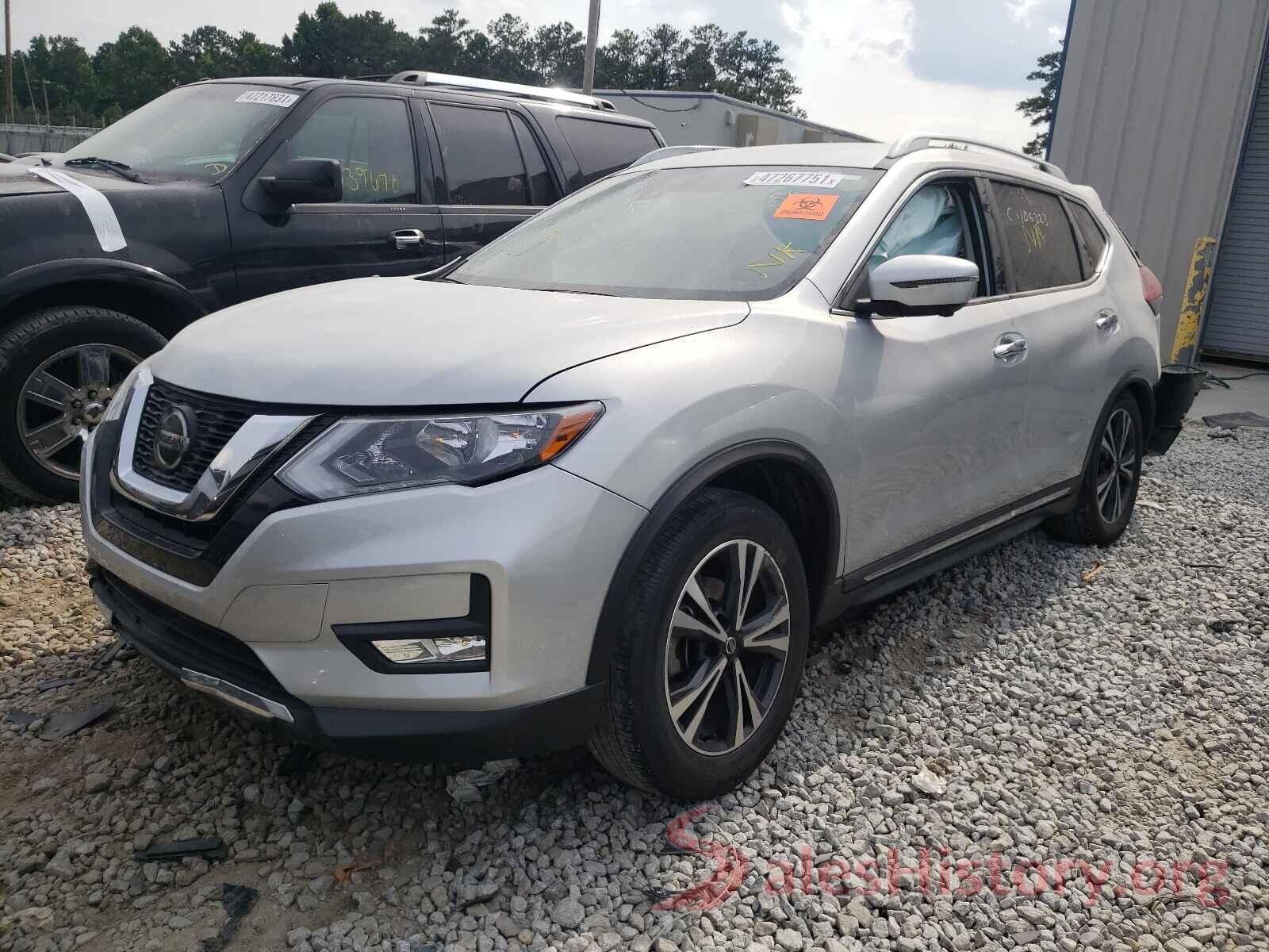 JN8AT2MT2JW466348 2018 NISSAN ROGUE