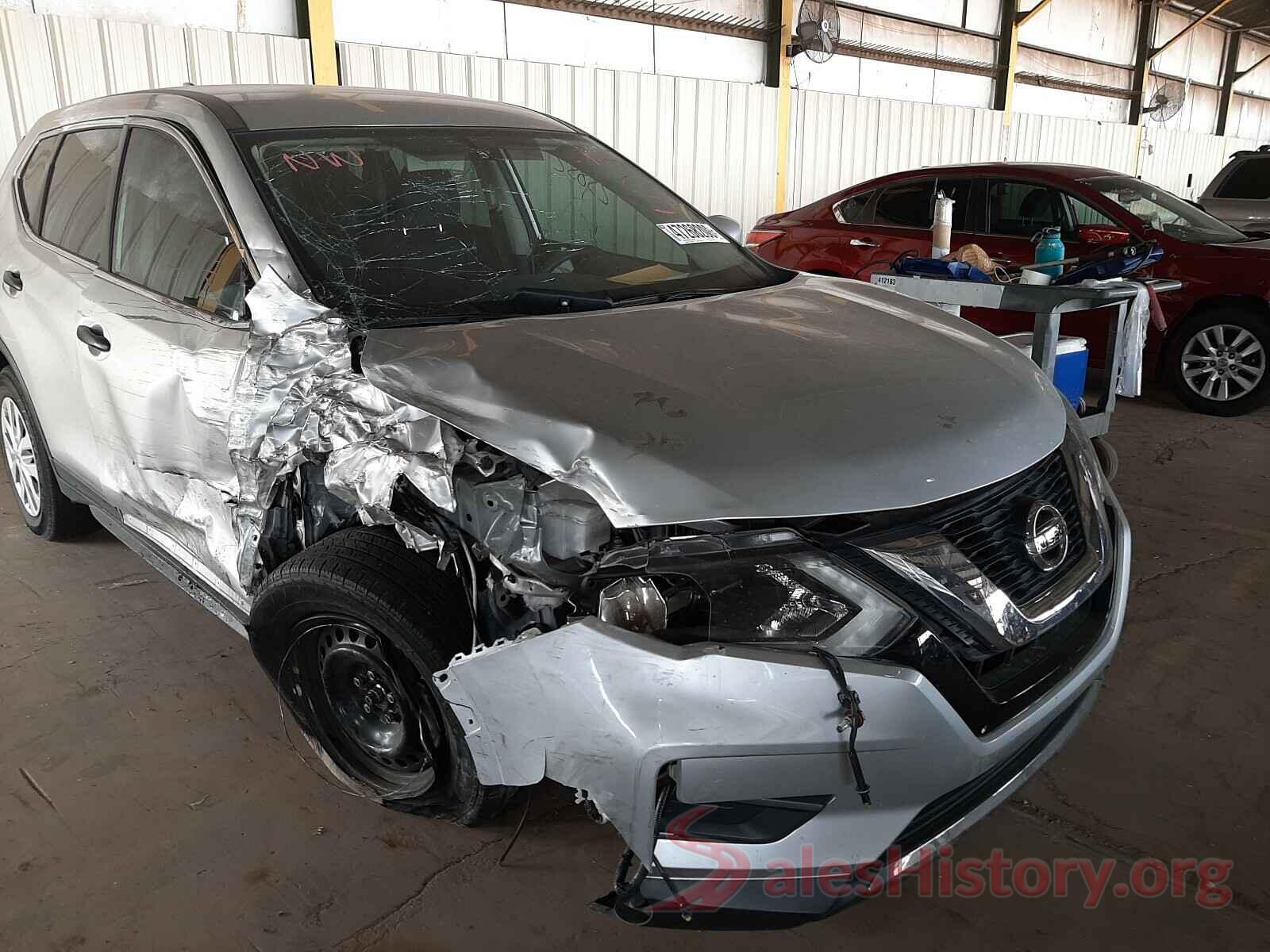 KNMAT2MT0HP527275 2017 NISSAN ROGUE