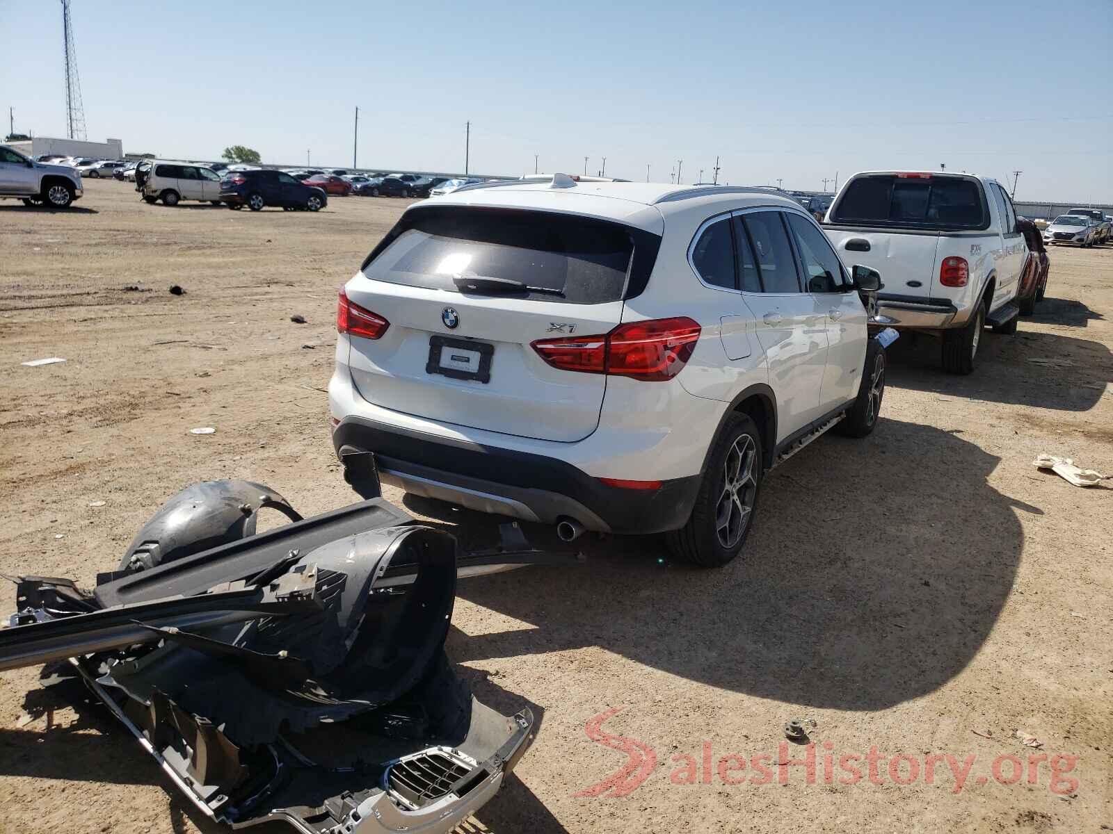 WBXHU7C3XJ5H39828 2018 BMW X1