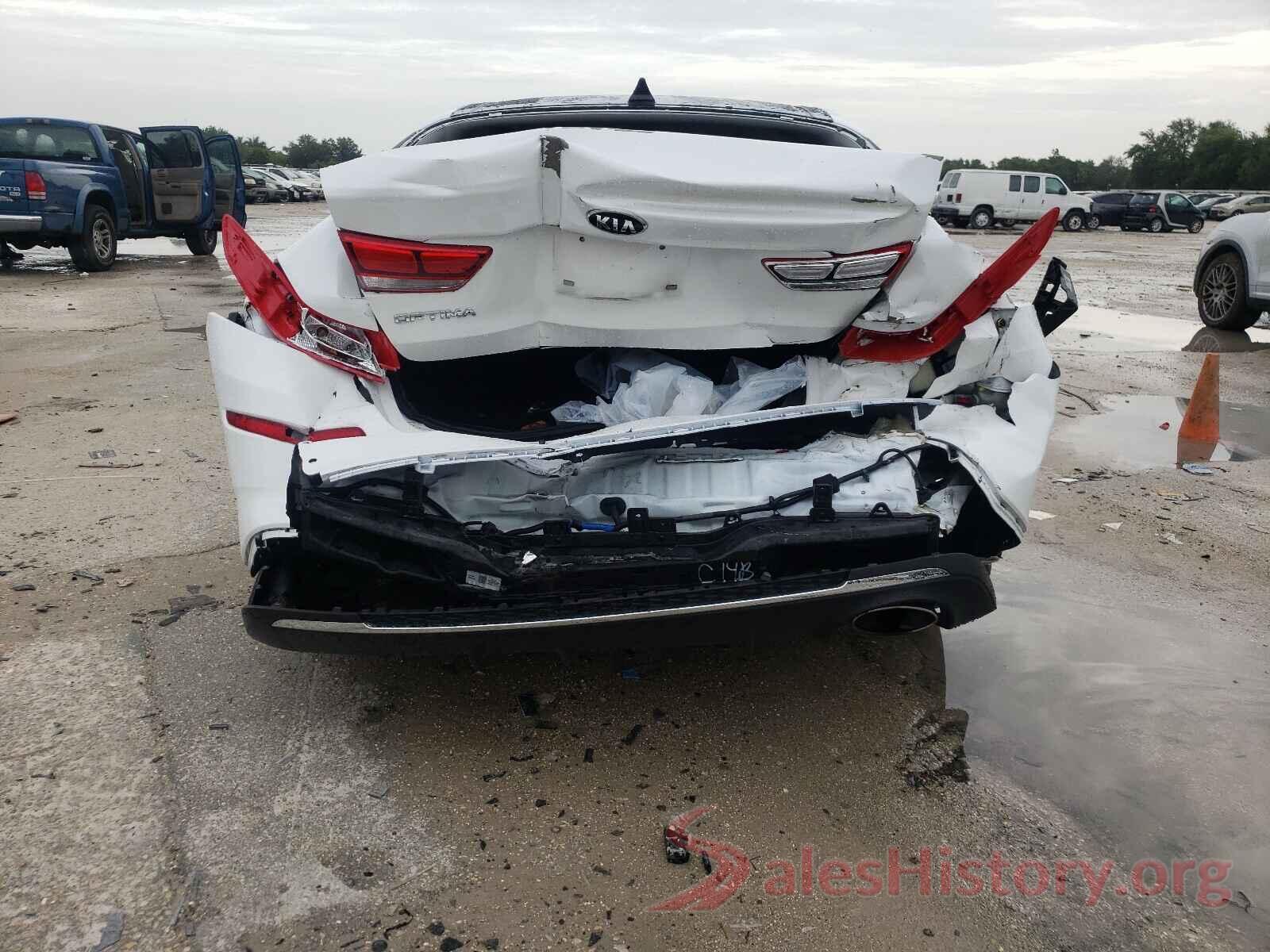 5XXGT4L38KG333695 2019 KIA OPTIMA