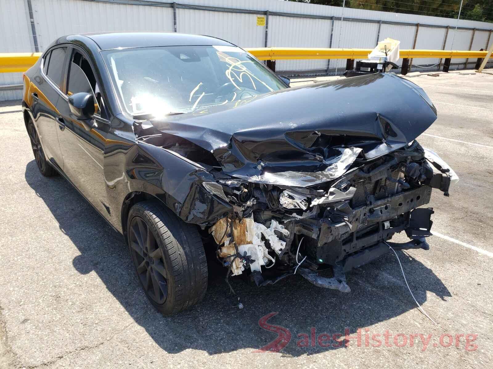 3MZBN1V35JM203268 2018 MAZDA 3