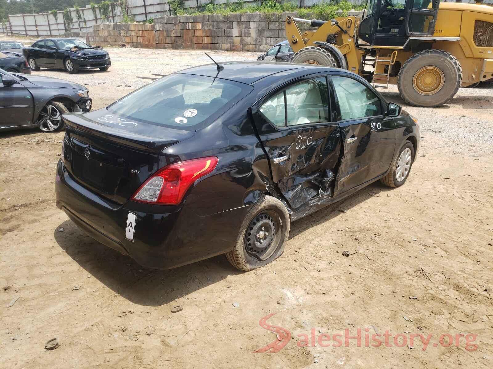 3N1CN7APXJL823626 2018 NISSAN VERSA