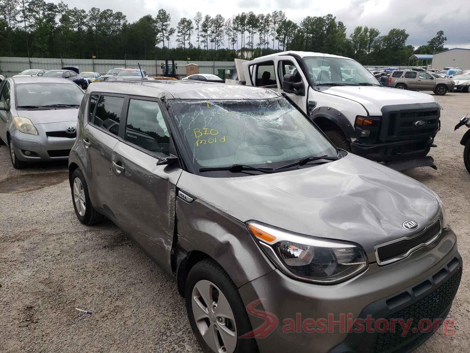 KNDJN2A28G7369045 2016 KIA SOUL