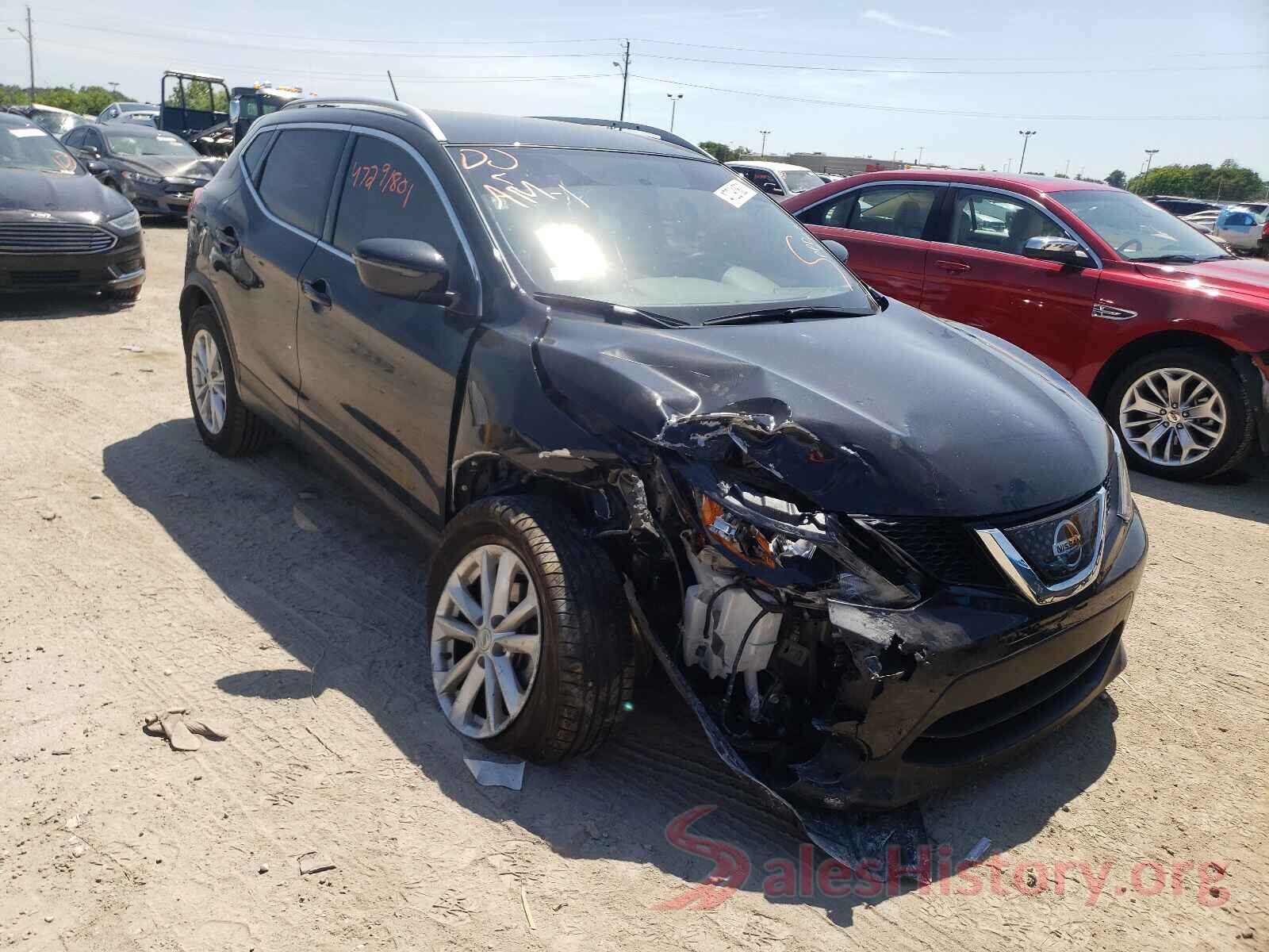 JN1BJ1CP2JW159575 2018 NISSAN ROGUE