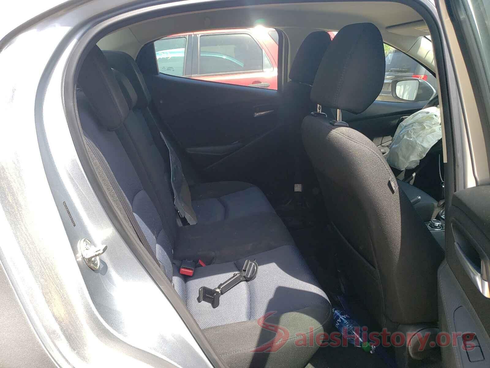 3MYDLBYV3JY317722 2018 TOYOTA YARIS