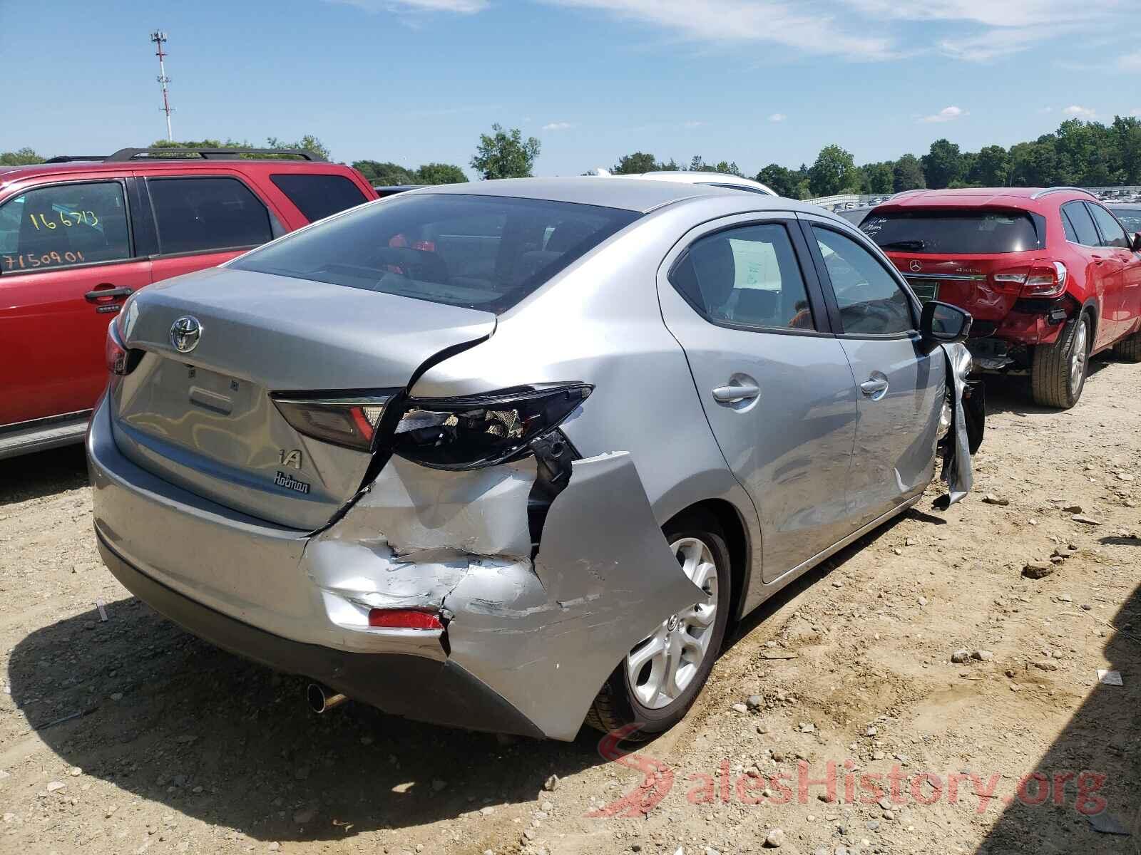 3MYDLBYV3JY317722 2018 TOYOTA YARIS