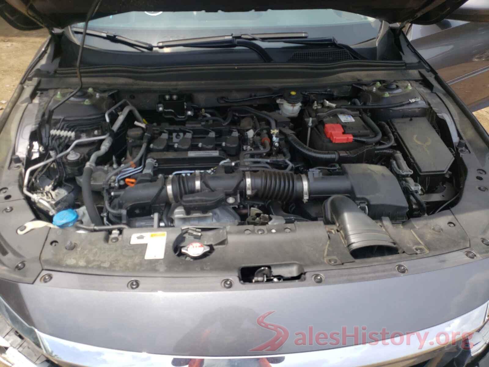 1HGCV1F52JA090918 2018 HONDA ACCORD