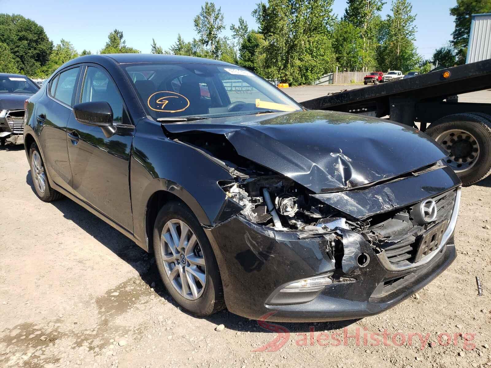 3MZBN1U78JM182663 2018 MAZDA 3