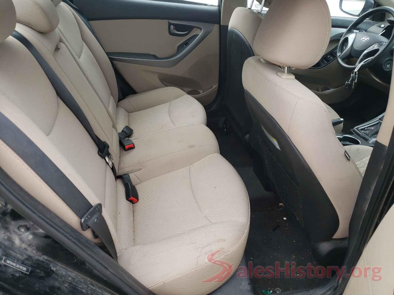 5NPDH4AE3GH761565 2016 HYUNDAI ELANTRA