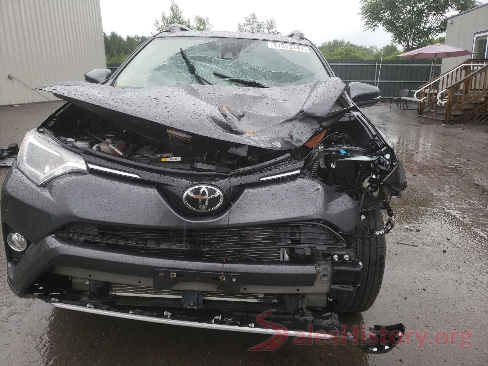 JTMRFREV5JJ721988 2018 TOYOTA RAV4