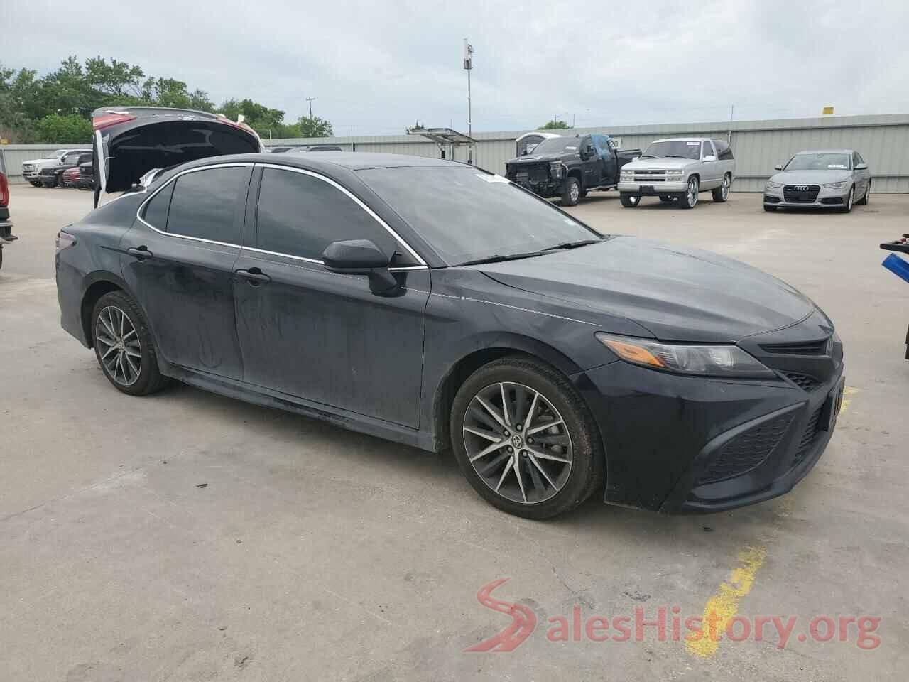 4T1G11AK6MU421359 2021 TOYOTA CAMRY