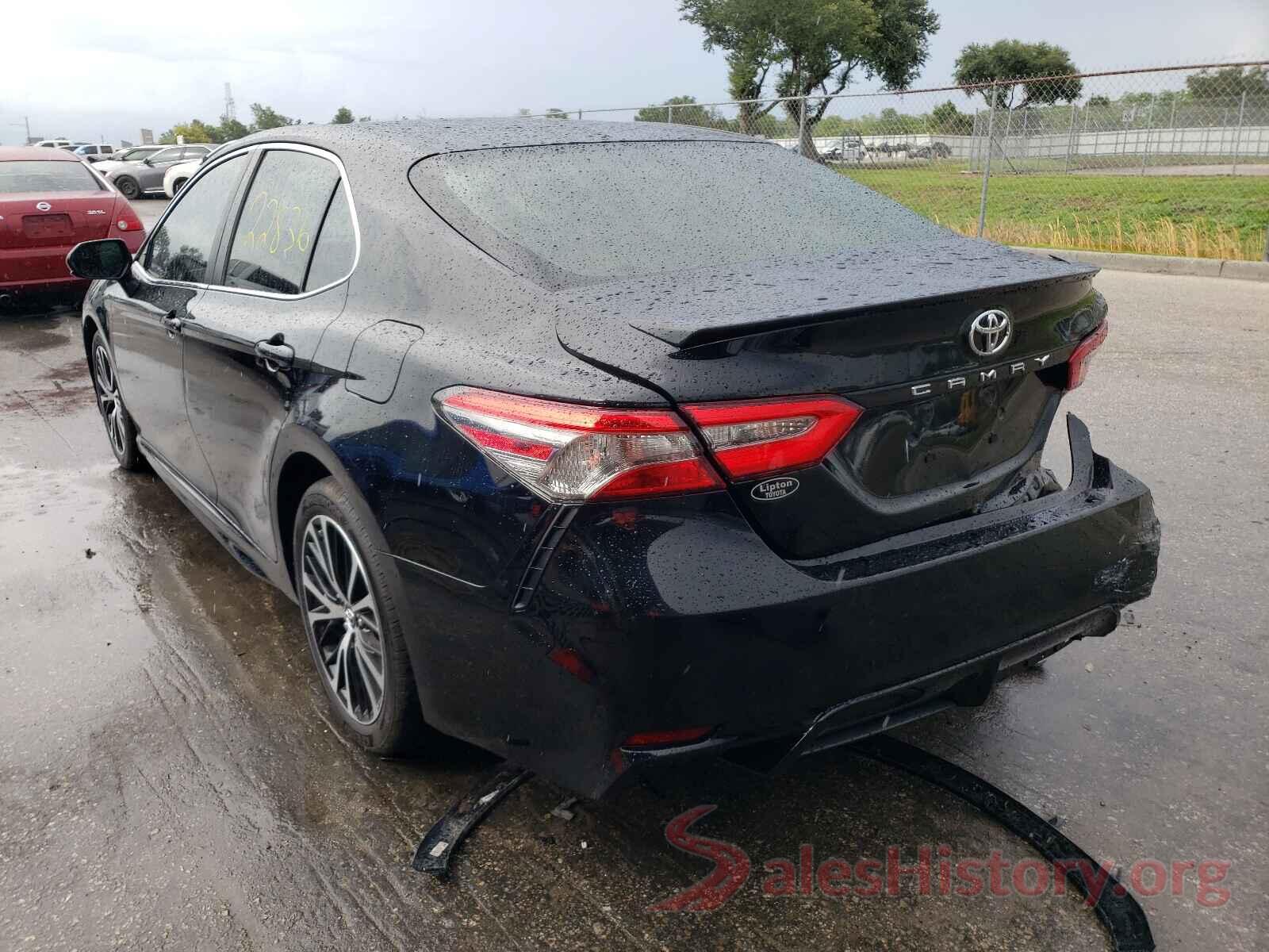 4T1B11HKXJU651028 2018 TOYOTA CAMRY