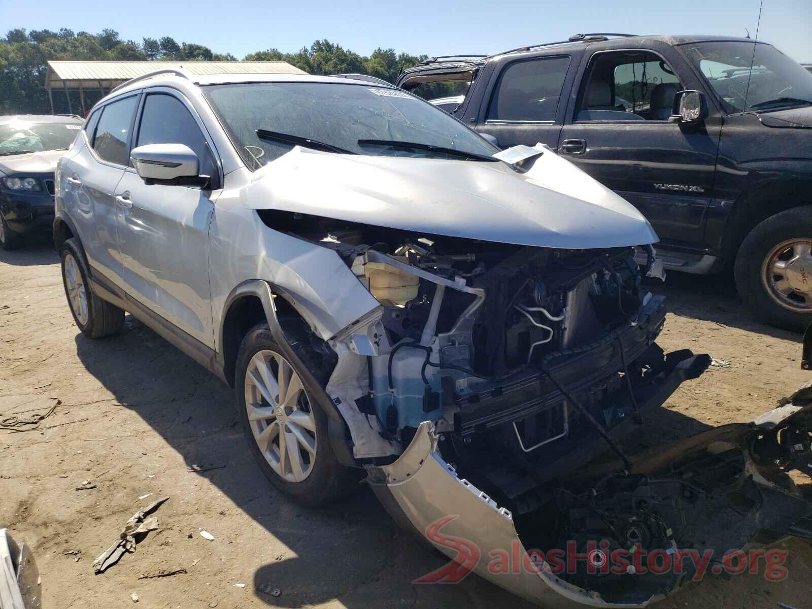 JN1BJ1CP5HW005257 2017 NISSAN ROGUE