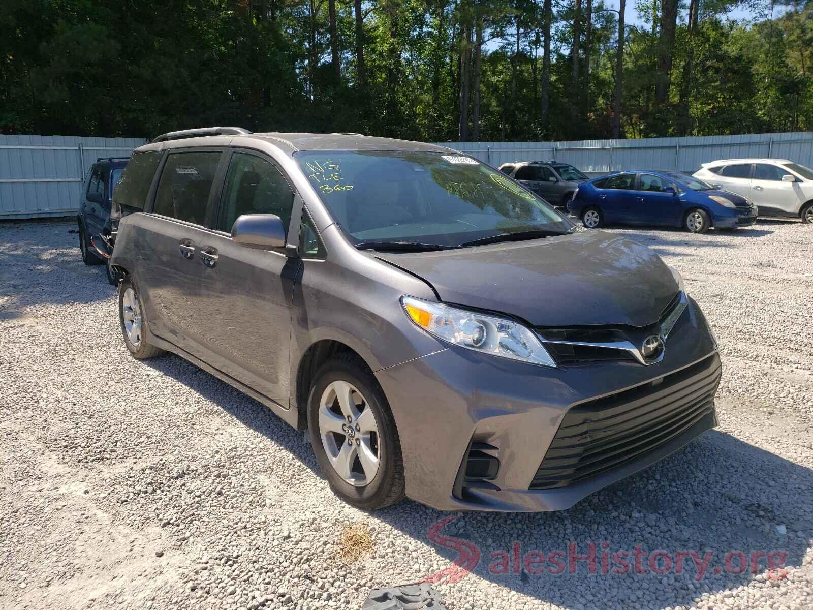 5TDKZ3DCXJS920575 2018 TOYOTA SIENNA