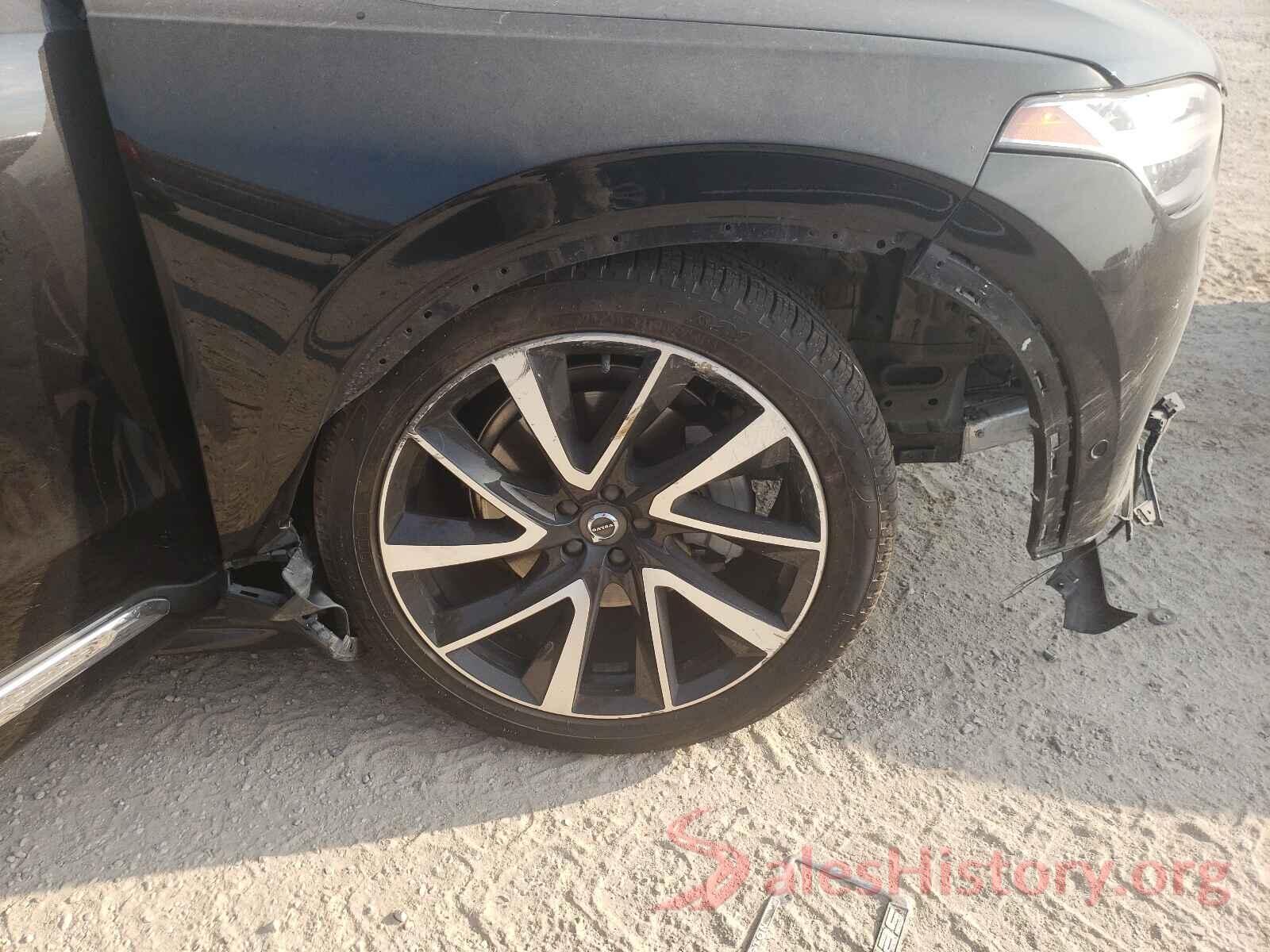 YV4A22PLXK1427870 2019 VOLVO XC90