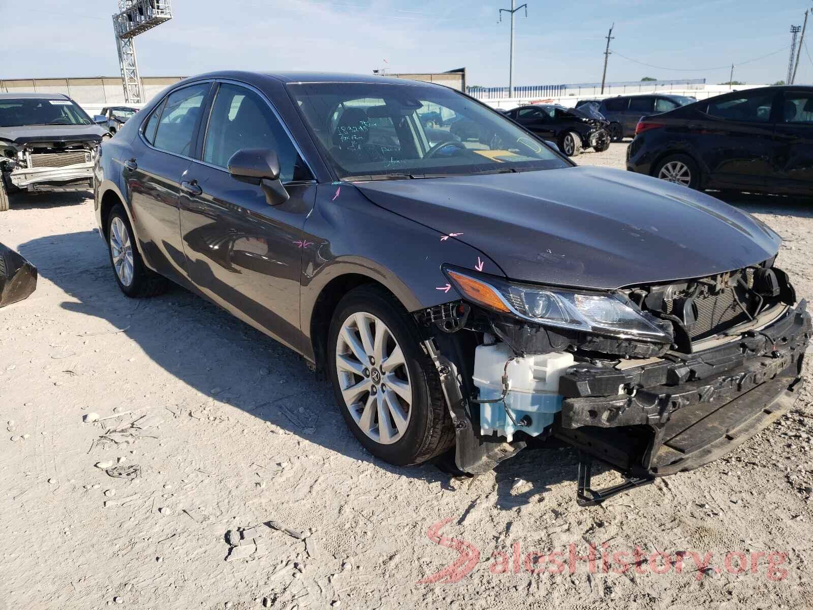 4T1B11HK5JU516684 2018 TOYOTA CAMRY