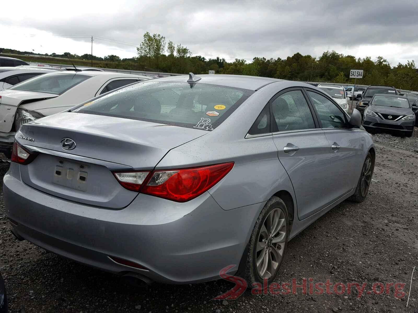 5NPEC4AC2BH055780 2011 HYUNDAI SONATA