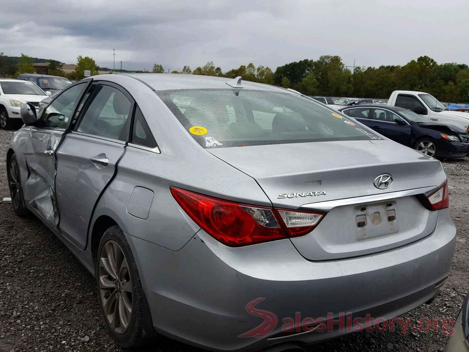 5NPEC4AC2BH055780 2011 HYUNDAI SONATA