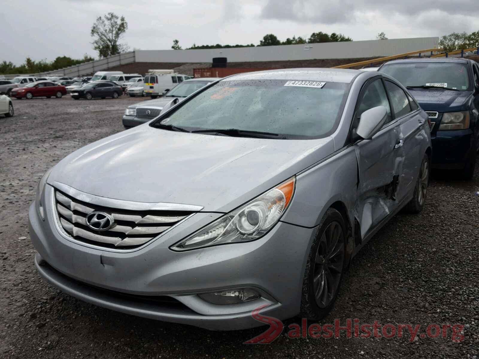 5NPEC4AC2BH055780 2011 HYUNDAI SONATA