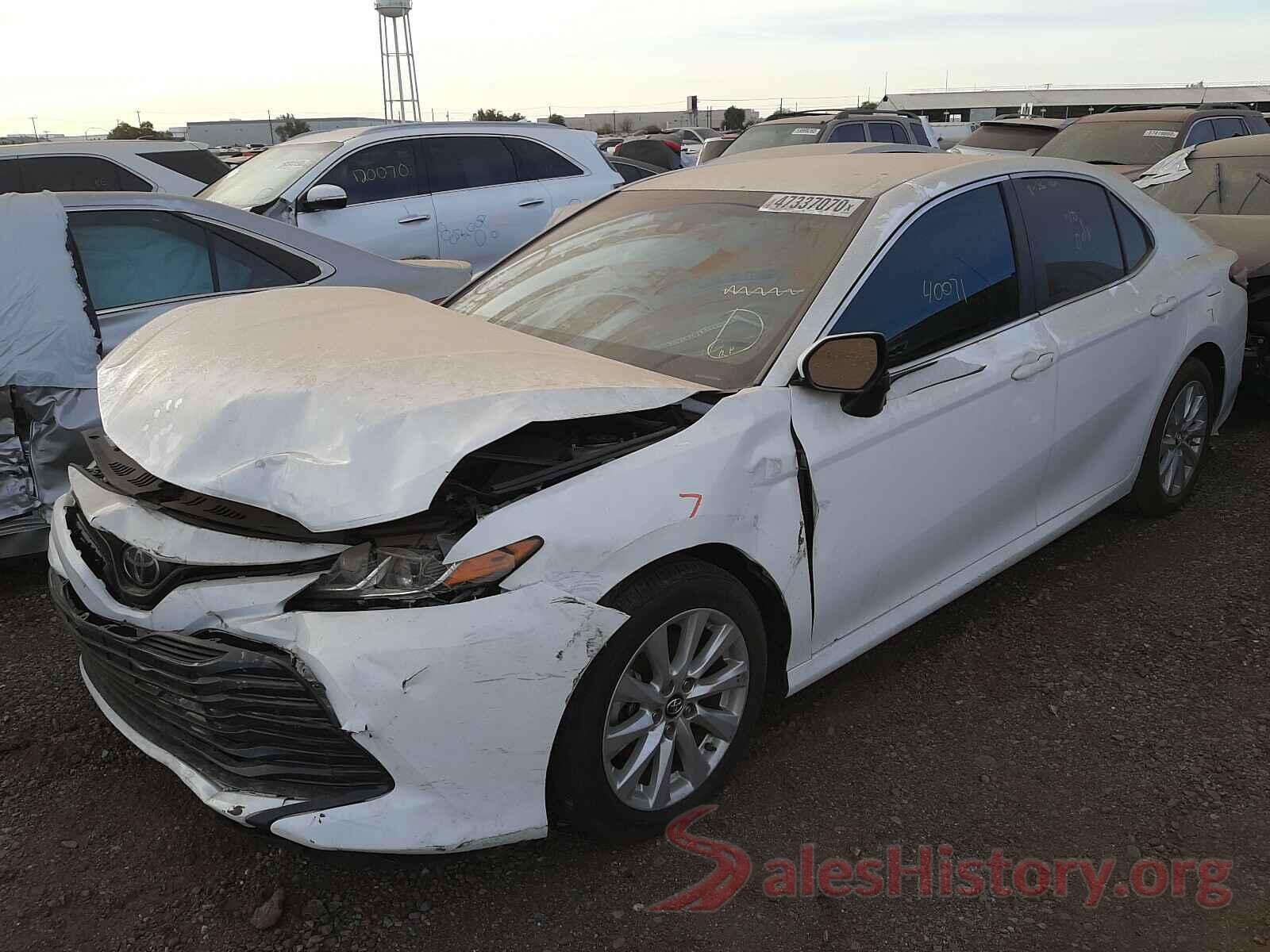 4T1B11HK8JU012307 2018 TOYOTA CAMRY