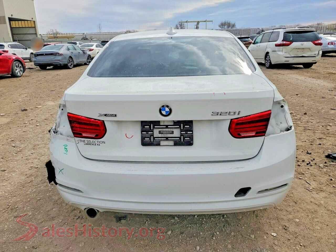 2018 BMW 3 SERIES VIN WBA8A3C50JA505439, left side view