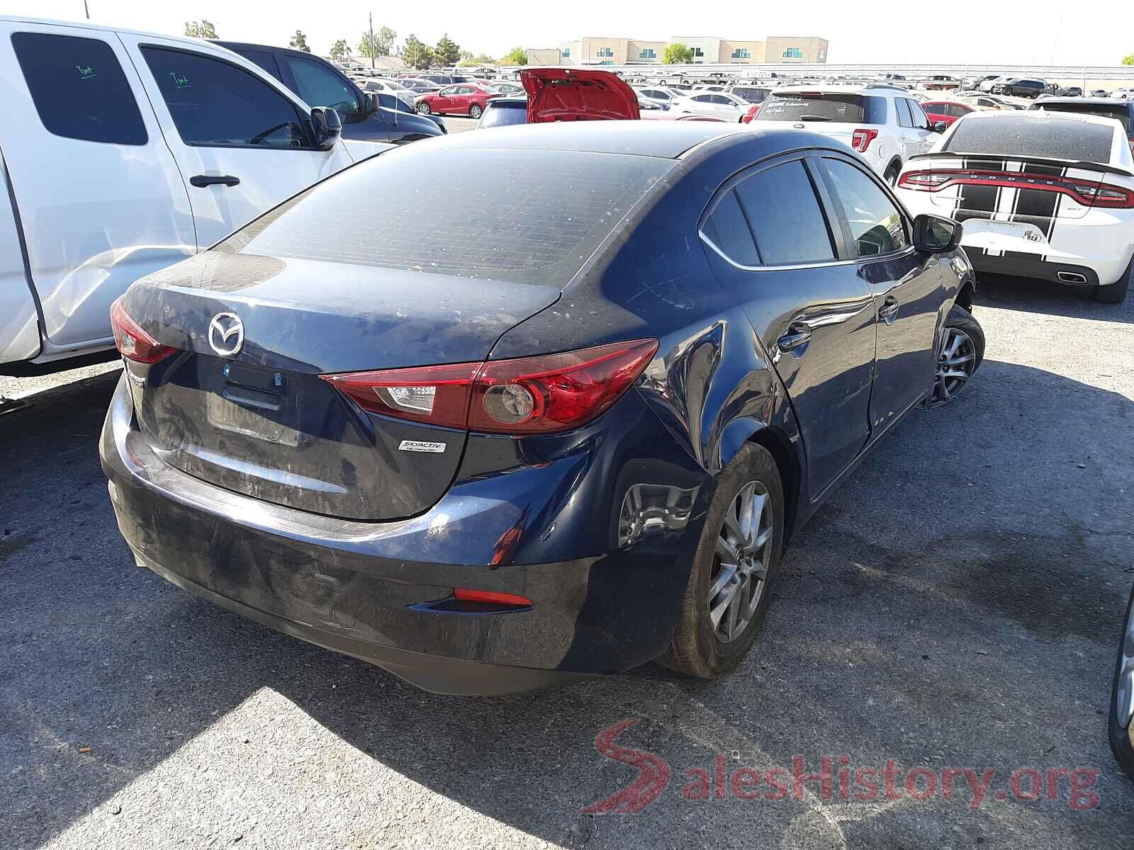 3MZBN1U75JM265998 2018 MAZDA 3