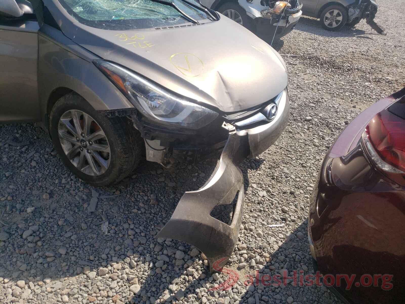 5NPDH4AE4GH656677 2016 HYUNDAI ELANTRA