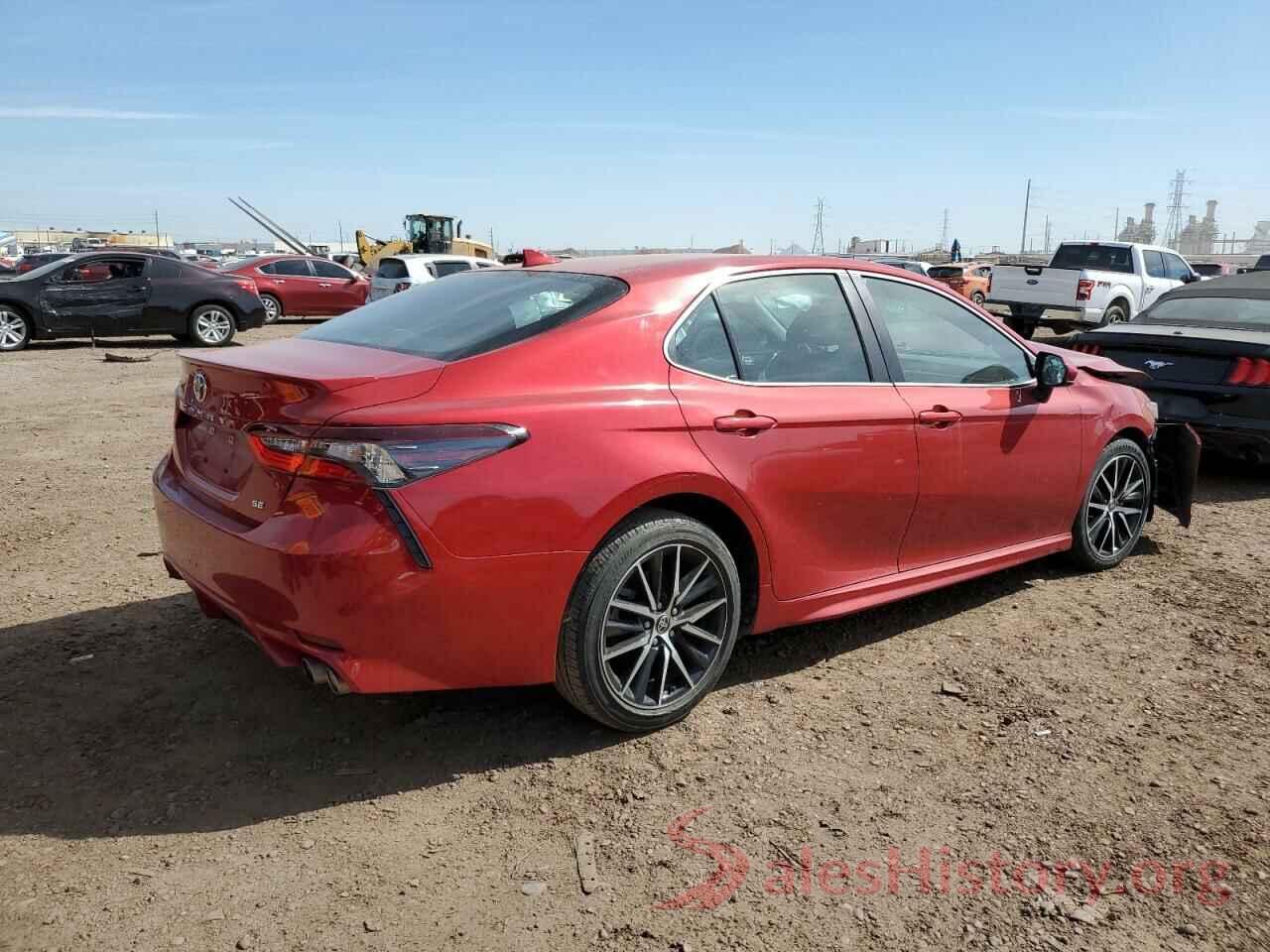 4T1G11AK1MU443432 2021 TOYOTA CAMRY